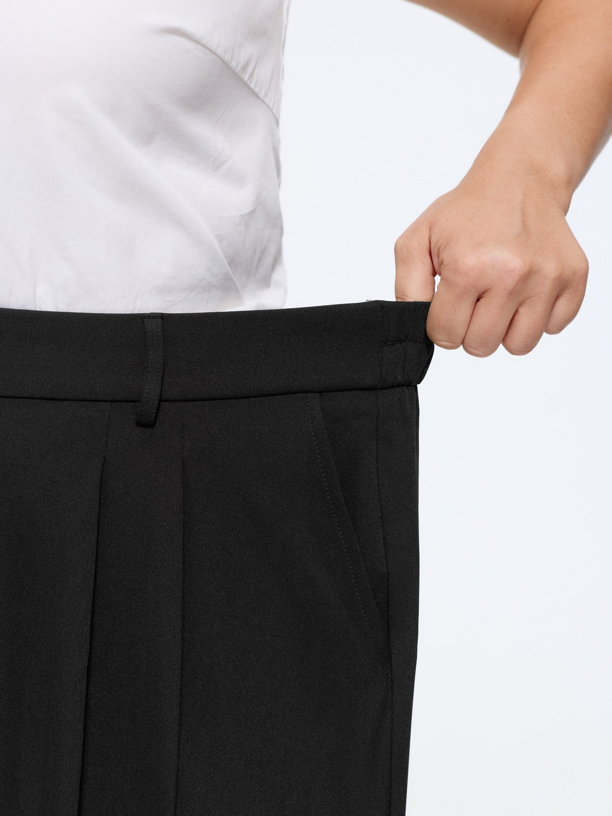 Stretchy Metal Button Pleated Straight Leg Pants