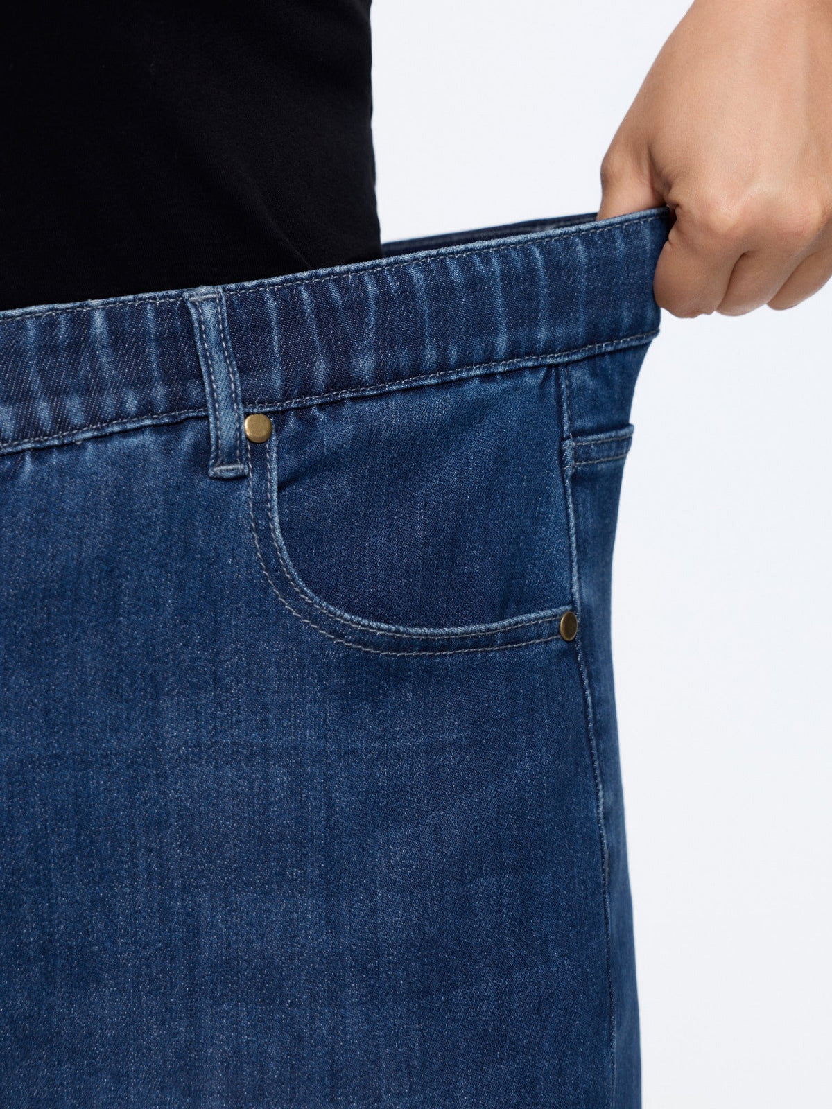 Stretchy Washed Pockets Straight Leg Jeans