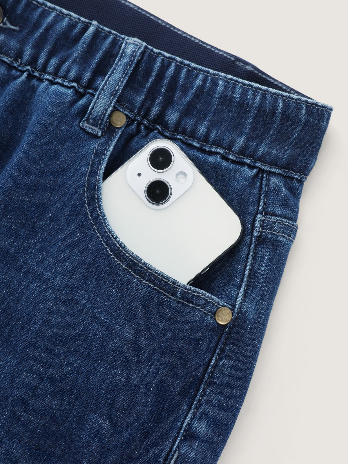 Stretchy Washed Pockets Straight Leg Jeans